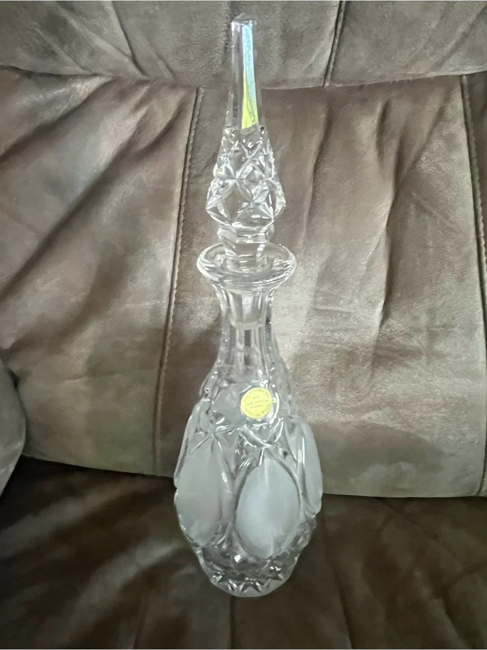 Princess House Clear Lead Crystal Decanter with Gold Label - Picture 1 of 3